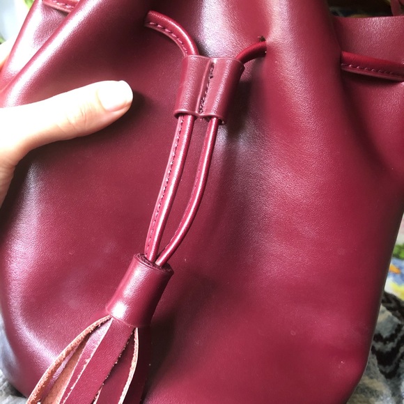 KC Jagger crossbody ox-blood colored bag!❤️ - Picture 6 of 7